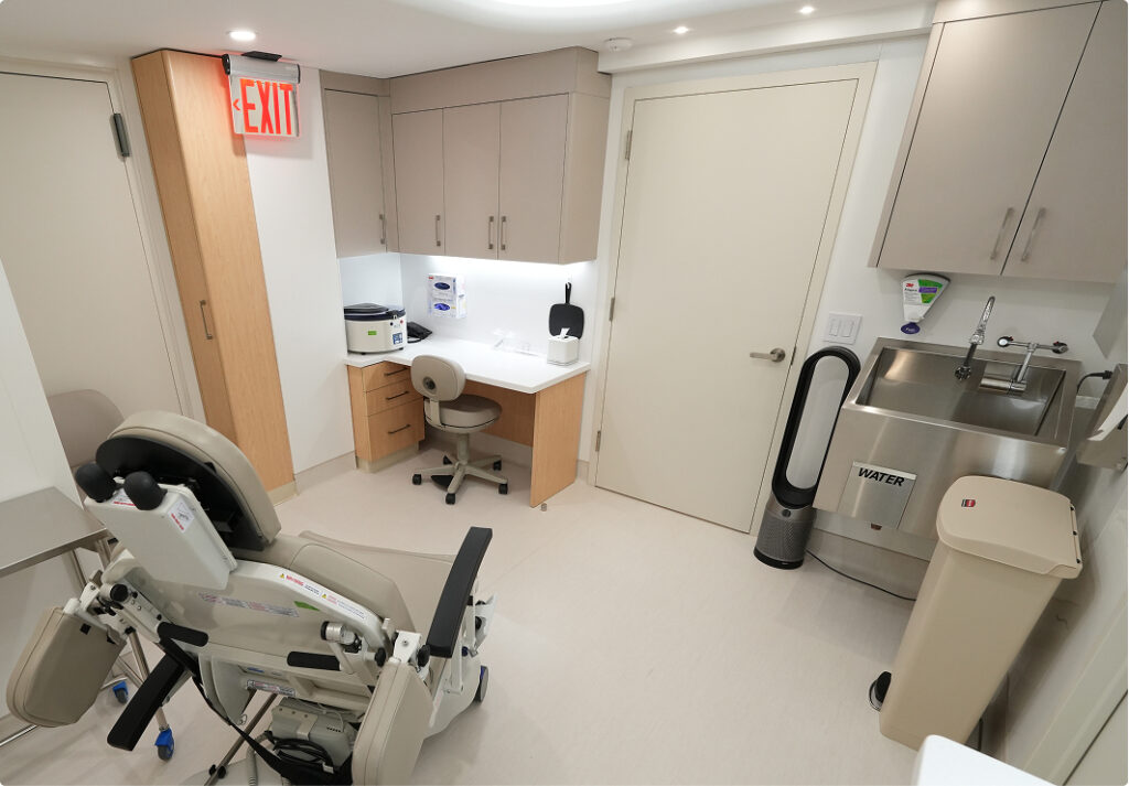 City Facial Plastic | Surgery Room